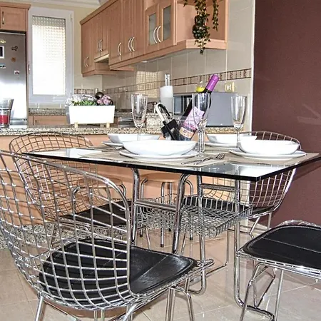 Impeccable 2-Bed Apartment in Costa Adeje Apartamento *