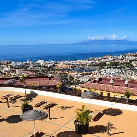 Impeccable 2-Bed Apartment In Costa Adeje * Costa Adeje (Tenerife)